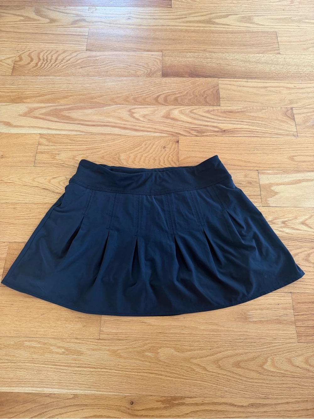 Athleta Women's Black Pleated Athletic Skirt